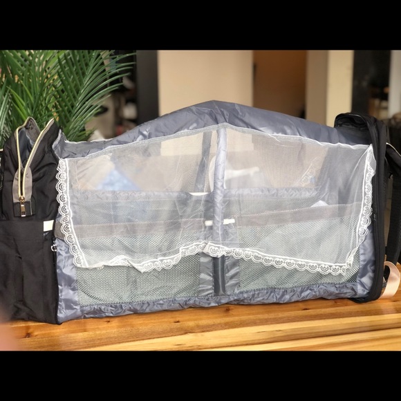 Brand New Expandable Diaper Bag to Bassinet - Picture 7 of 8